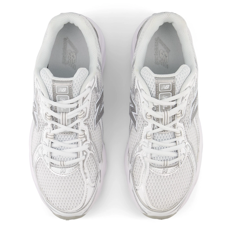 ZAPATILLAS URBANAS UNISEX NEW BALANCE 740 BLANCA/PLATEADO - 7