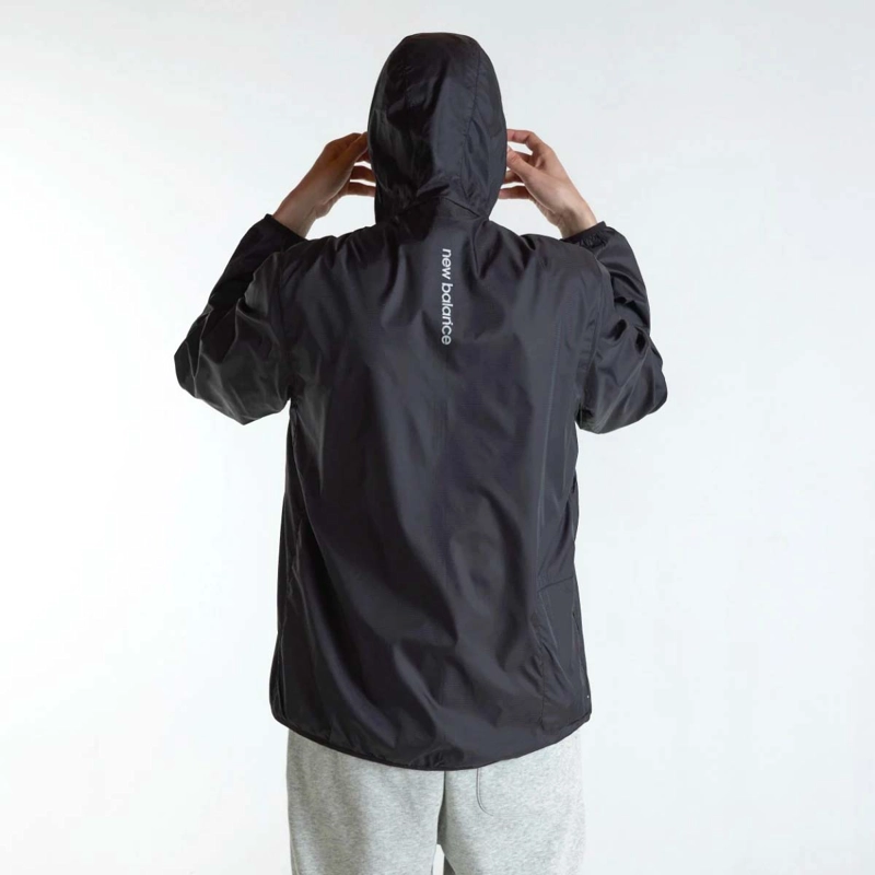 CORTAVIENTOS RUNNING HOMBRE NEW BALANCE PACKABLE NEGRO - 3