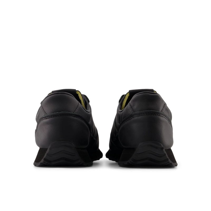 ZAPATILLAS URBANAS UNISEX NEW BALANCE 471 NEGRAS - 6
