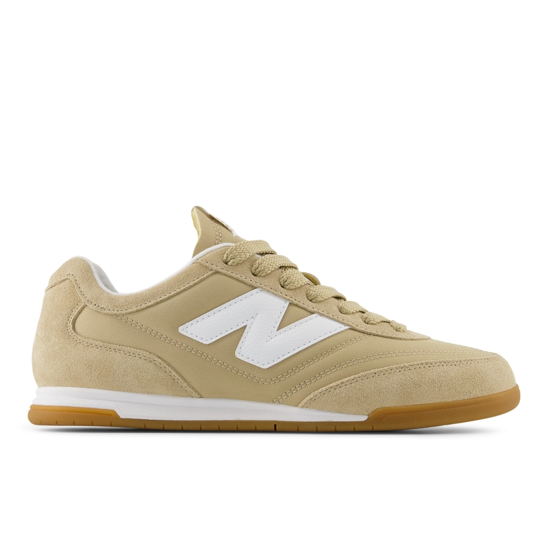 ZAPATILLAS URBANAS UNISEX NEW BALANCE RC42 BEIGE/BLANCA - 1
