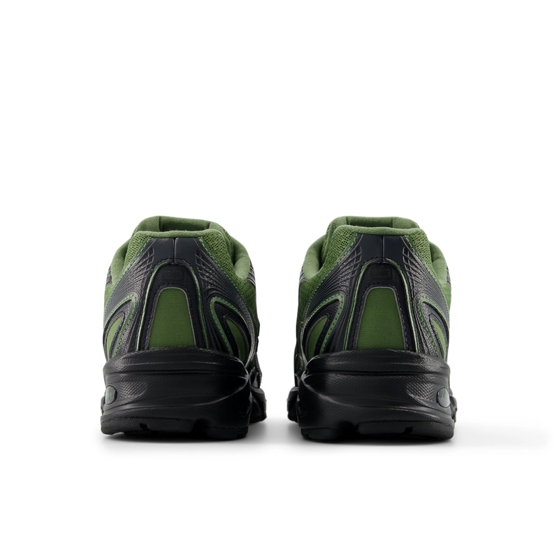 ZAPATILLAS URBANAS UNISEX NEW BALANCE 740 VERDE/NEGRAS - 6