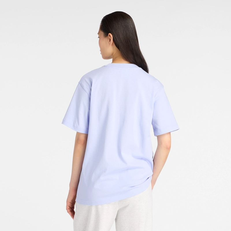 POLERA LIFESTYLE MUJER NEW BALANCE ATHLETICS JERSEY CELESTE - 2