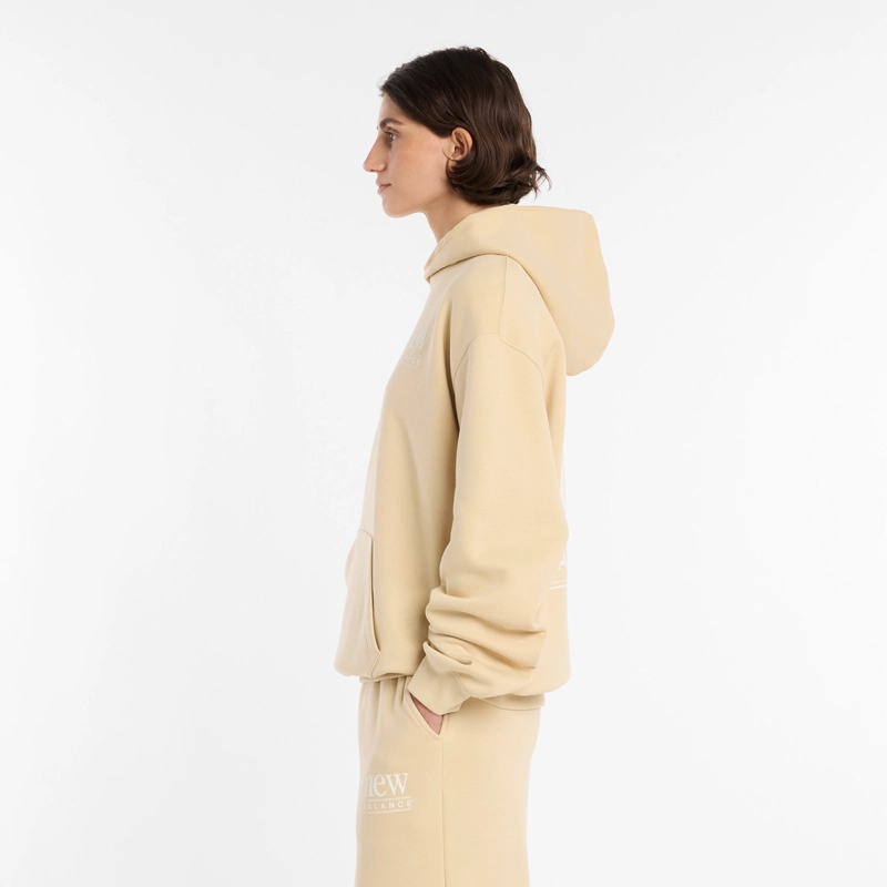 POLERON LIFESTYLE MUJER NEW BALANCE REIMAGINED FLEECE BEIGE - 6