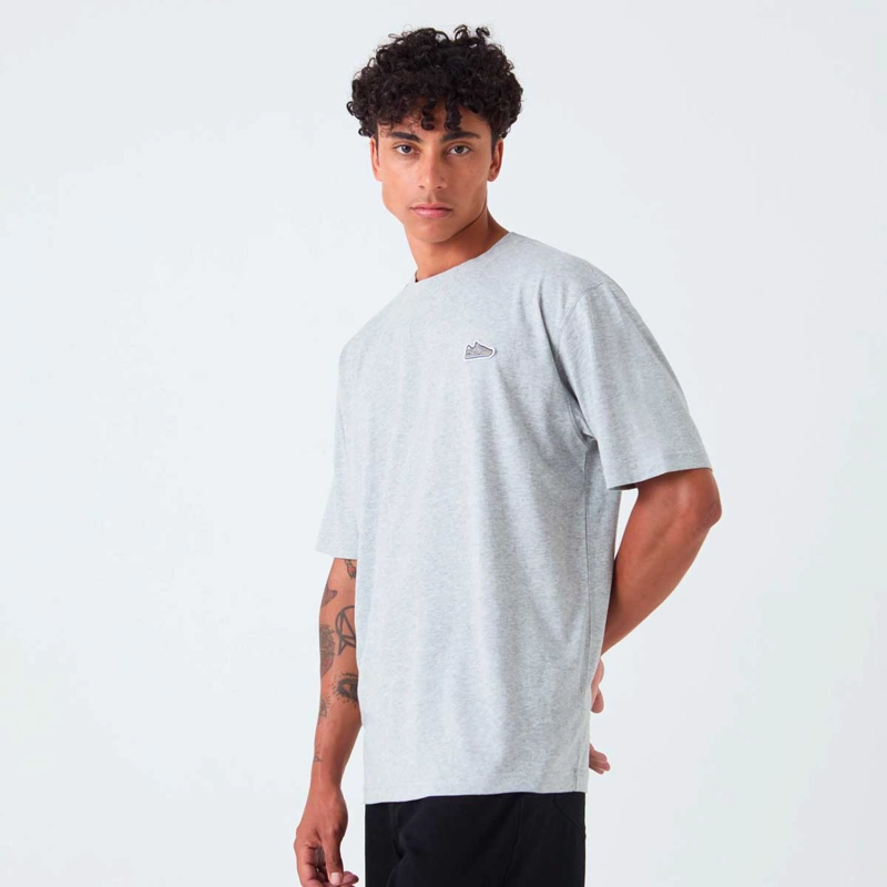 POLERA LIFESTYLE HOMBRE NEW BALANCE ATHLETICS 574 PATCH GRIS - 3