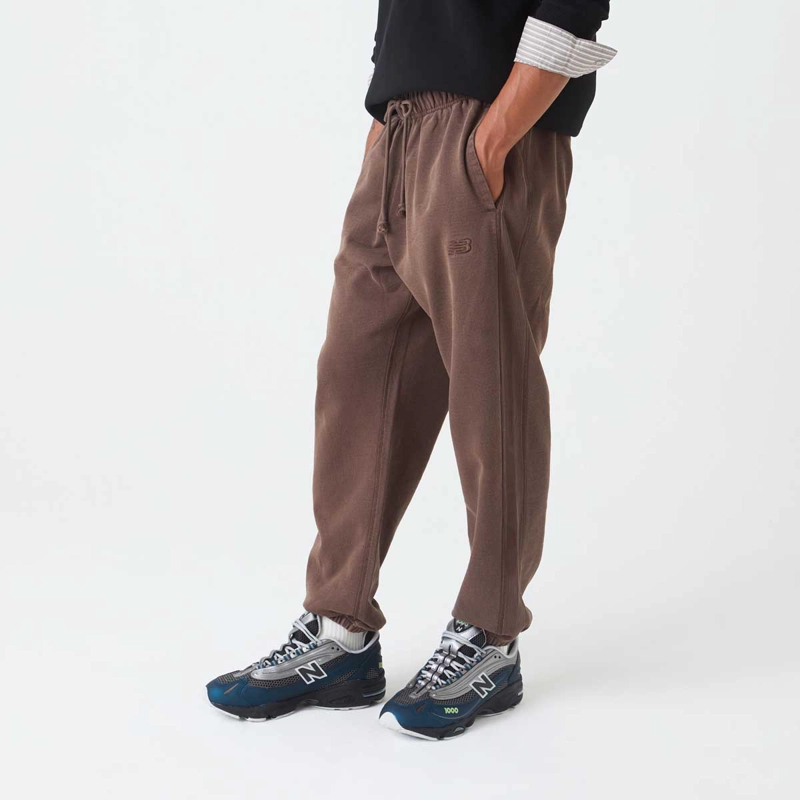 PANTALON LIFESTYLE HOMBRE NEW BALANCE ATHLETICS JOGGER CAFE - 3
