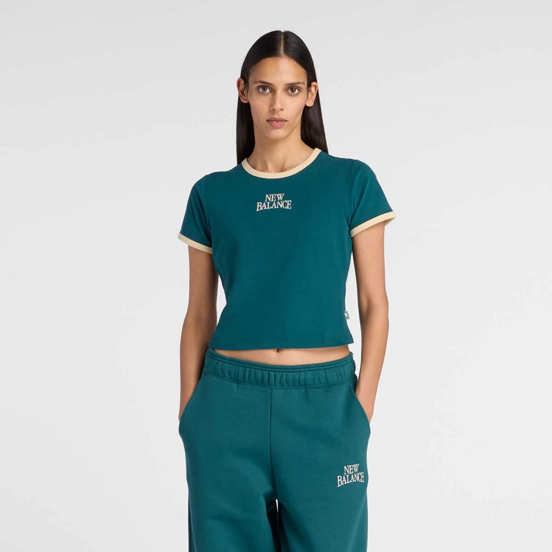 NEW BALANCE POLERA LIFESTYLE MUJER NEW BALANCE TRACKSIDE RINGER VERDE