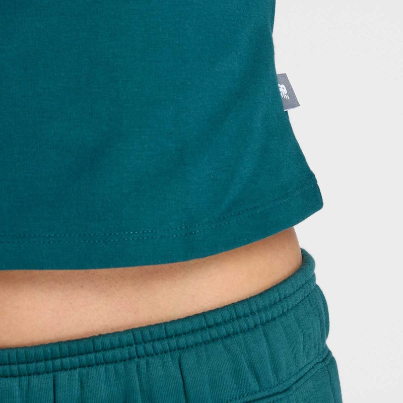 POLERA LIFESTYLE MUJER NEW BALANCE TRACKSIDE RINGER VERDE - 5
