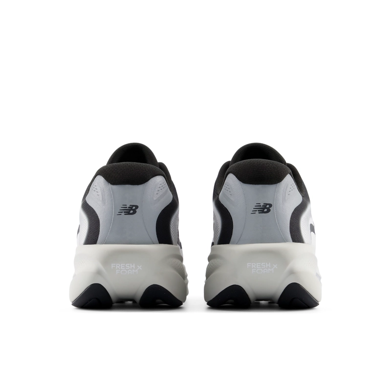 ZAPATILLAS RUNNING HOMBRE NEW BALANCE BLANCO/NEGRO - 6