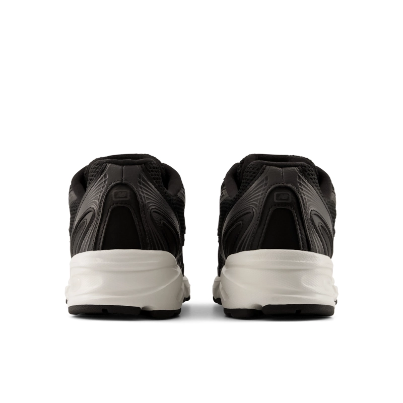 ZAPATILLAS URBANAS UNISEX NEW BALANCE 740 NEGRA/PRINT - 6