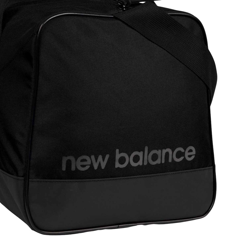 BOLSO NEW BALANCE ESSENTIAL SMALL DUFFEL NEGRO - 3