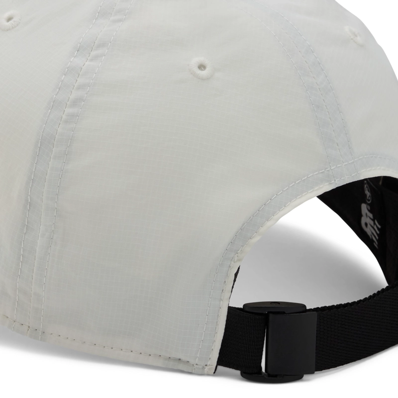 JOCKEY RUNNING UNISEX NEW BALANCE 47' CLEAN UP RUN HAT GRIS - 4