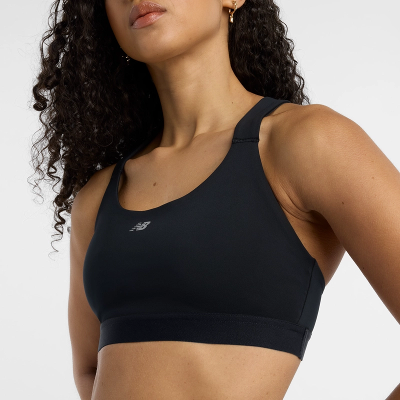 PETO RUNNING MUJER NEW BALANCE ESSENTIAL TRAIN BRA NEGRO - 6