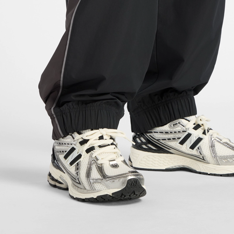 PANTALON LIFESTYLE HOMBRE NEW BALANCE TRACKSIDE NEGRO - 6