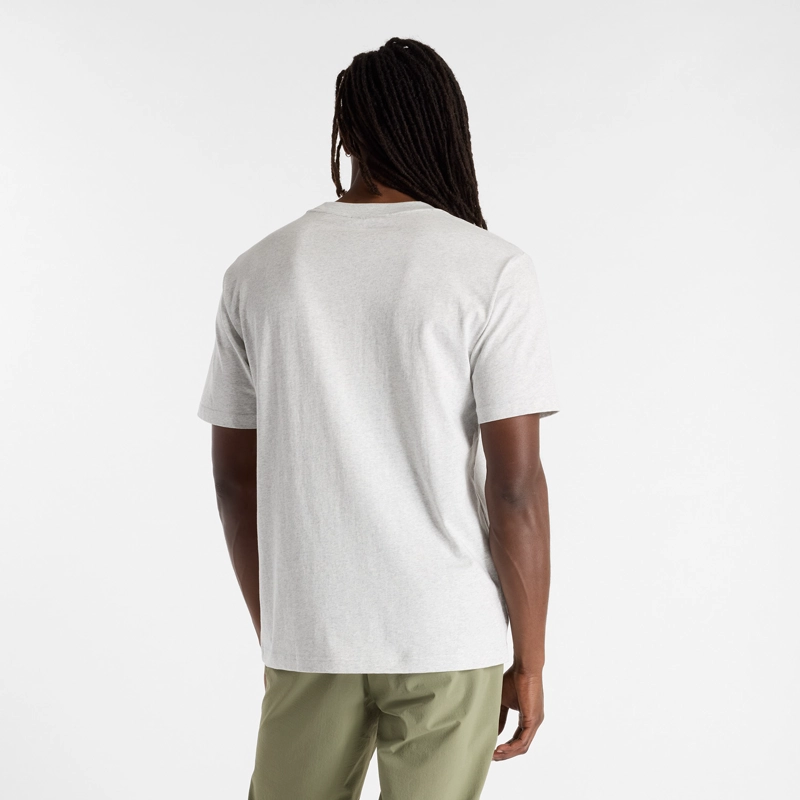 POLERA LIFESTYLE HOMBRE NEW BALANCE ATHLETICS LOGO GRIS - 5
