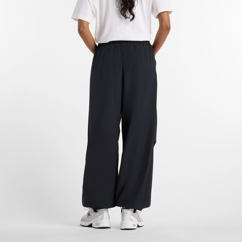 PANTALON LIFESTYLE MUJER NEW BALANCE TRACKSIDE NEGRO - 3