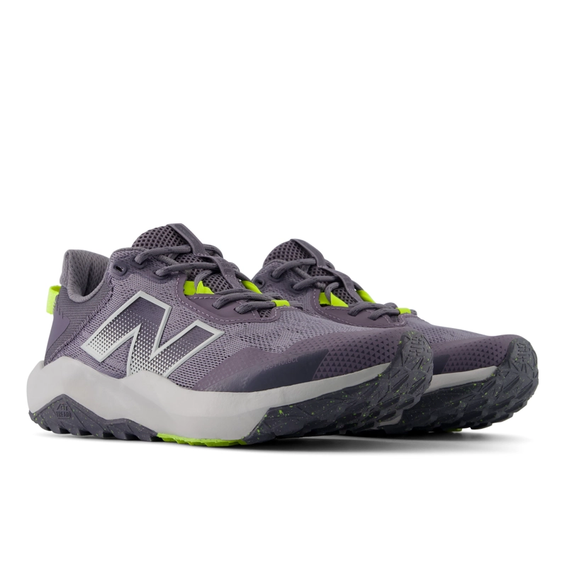 ZAPATILLAS TRAIL MUJER NEW BALANCE DYNASOFT NITR V6 GRIS/AMA - 4