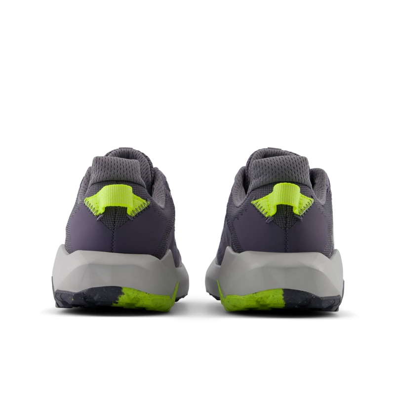 ZAPATILLAS TRAIL MUJER NEW BALANCE DYNASOFT NITR V6 GRIS/AMA - 6