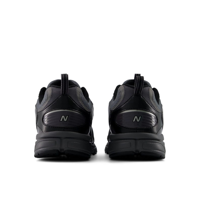 ZAPATILLAS URBANAS HOMBRE NEW BALANCE 408 GRISES/NEGRAS - 6