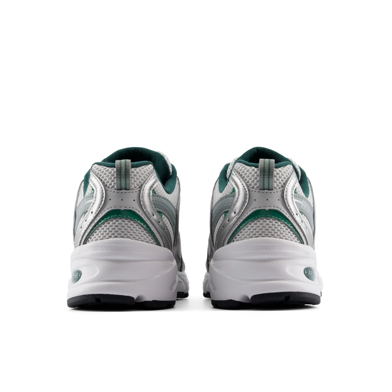 ZAPATILLAS URBANAS UNISEX NEW BALANCE 530 GRIS/VERDES - 6
