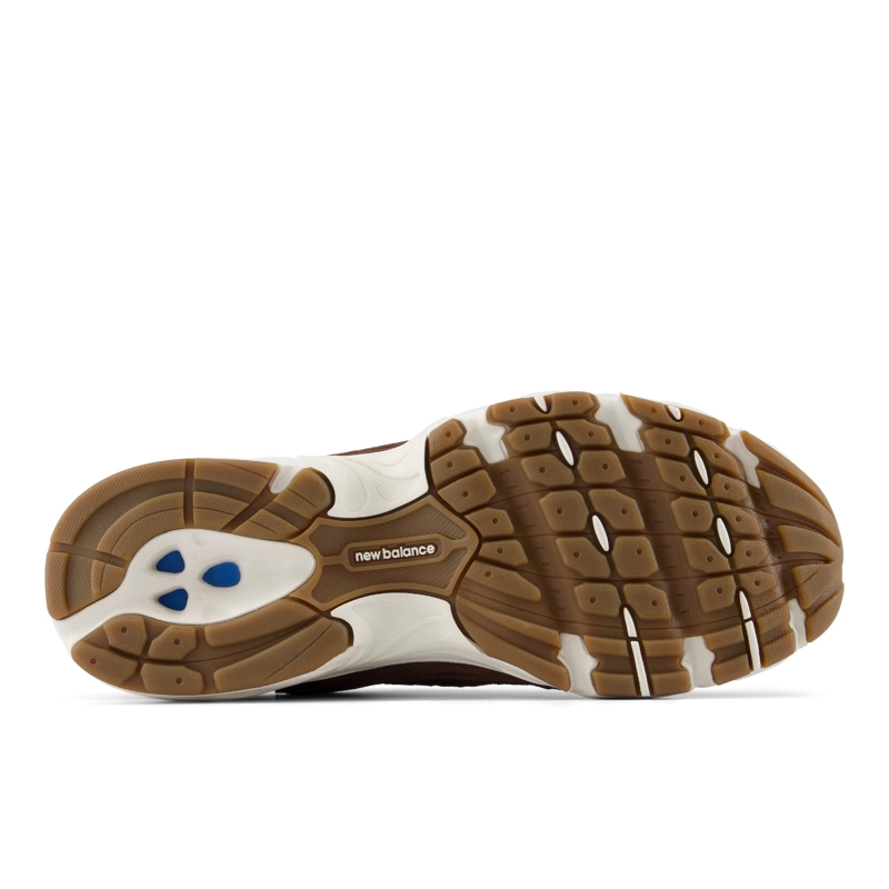 ZAPATILLAS URBANAS UNISEX NEW BALANCE 530 CAFE OSCURO - 5