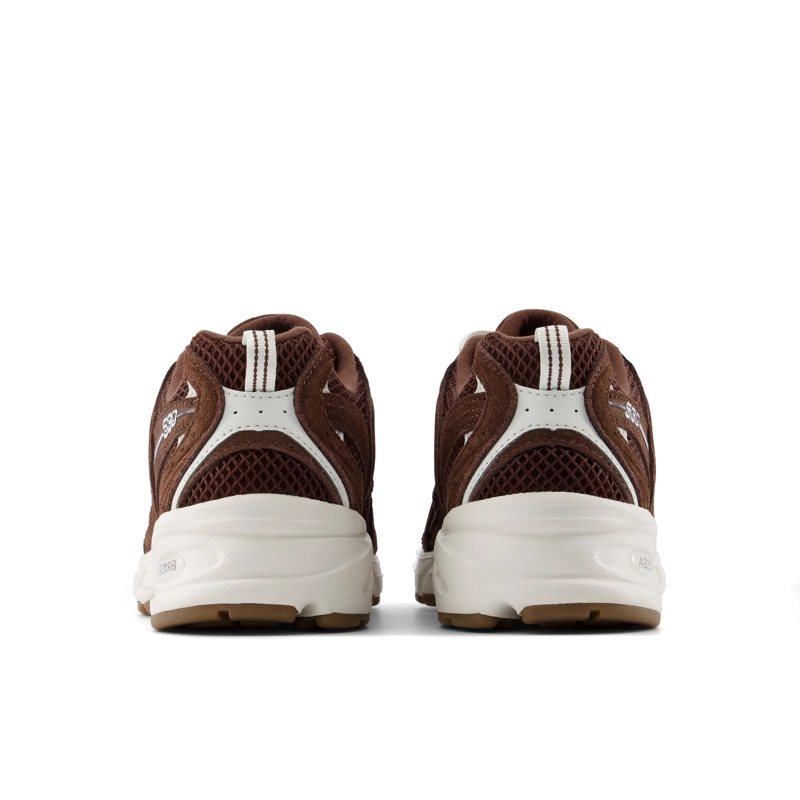 ZAPATILLAS URBANAS UNISEX NEW BALANCE 530 CAFE OSCURO - 6