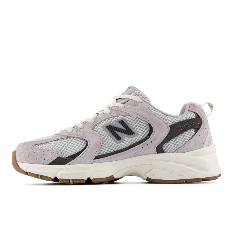 ZAPATILLAS URBANAS UNISEX NEW BALANCE 530 BEIGE/BLANCAS - 2