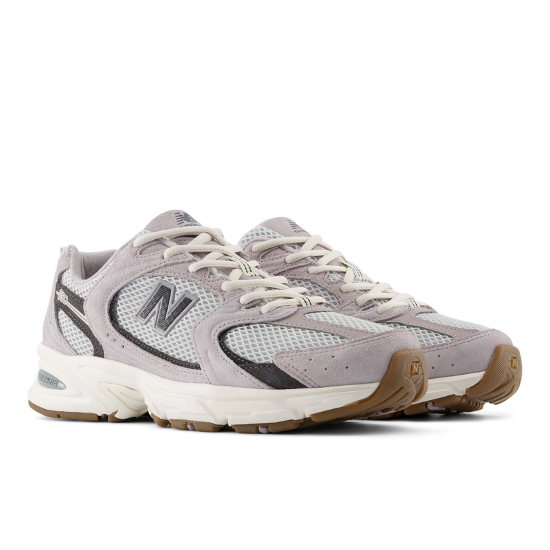 ZAPATILLAS URBANAS UNISEX NEW BALANCE 530 BEIGE/BLANCAS - 4