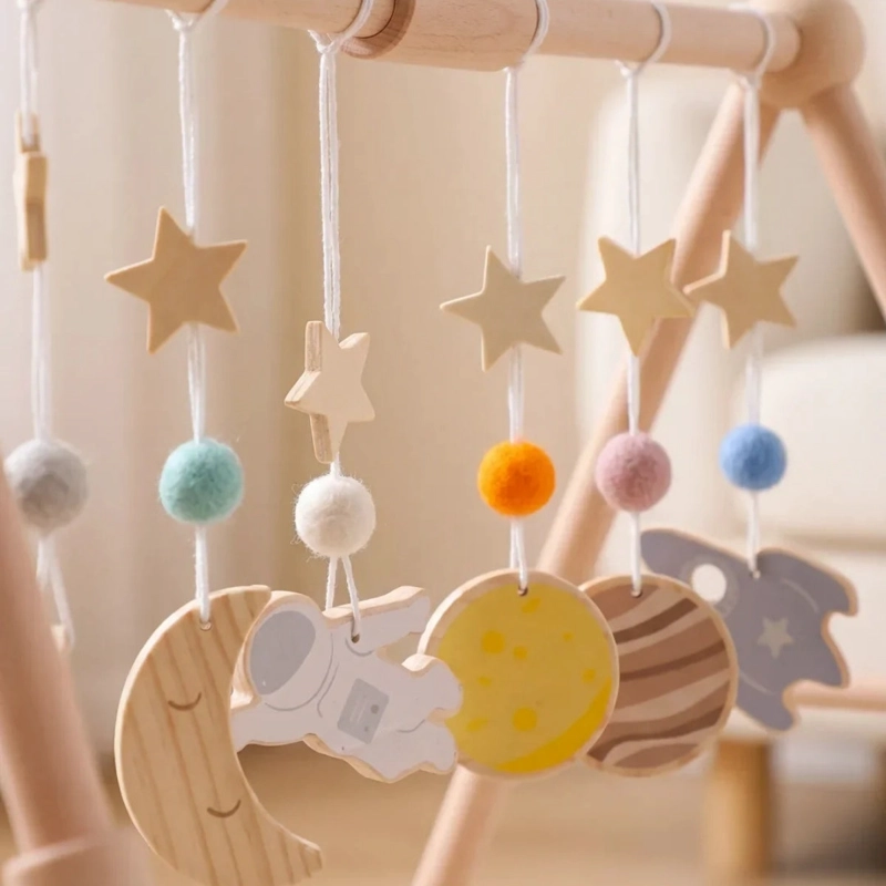 GIMNASIO PARA BEBE DE MADERA PLANETAS - 6