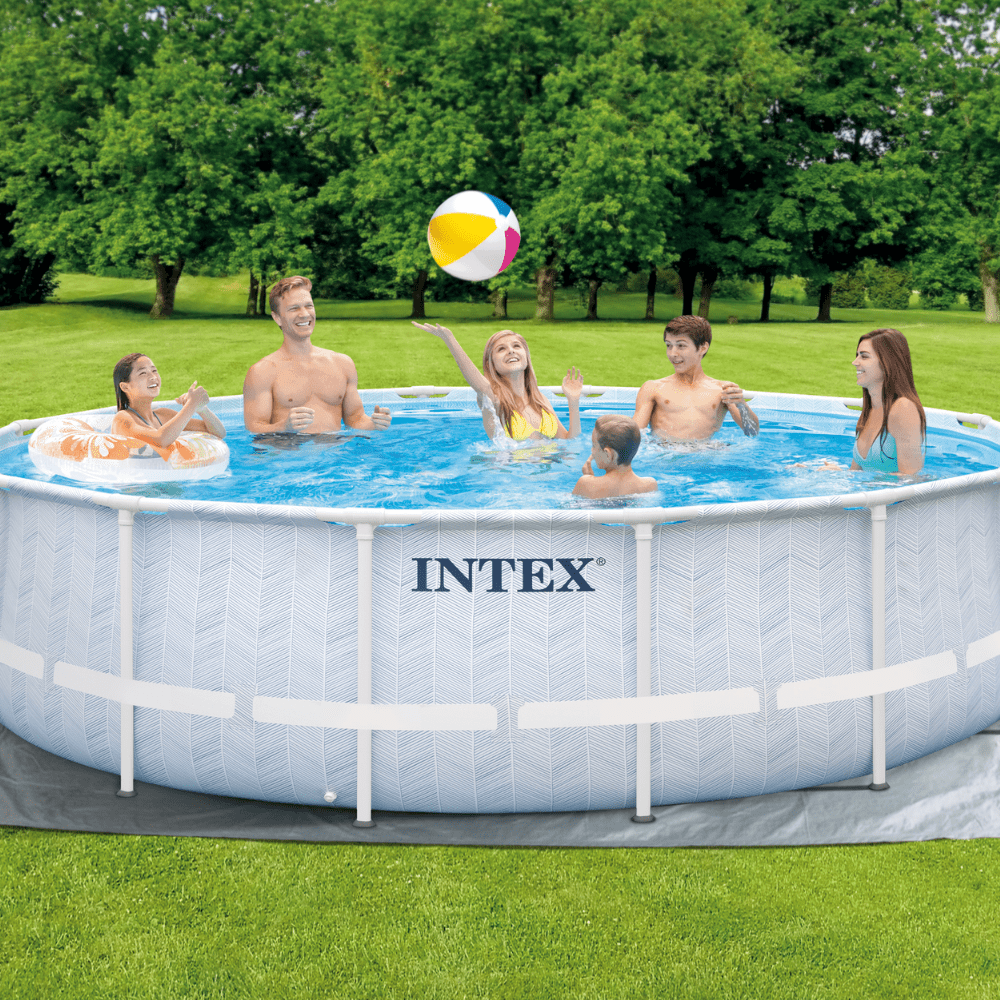 PISCINA ESTRUCTURAL INTEX PRISMA FRAME CHEVRON SET 488X122 CM + BOMBA + ESCALERA + COBERTOR + BASE - 4