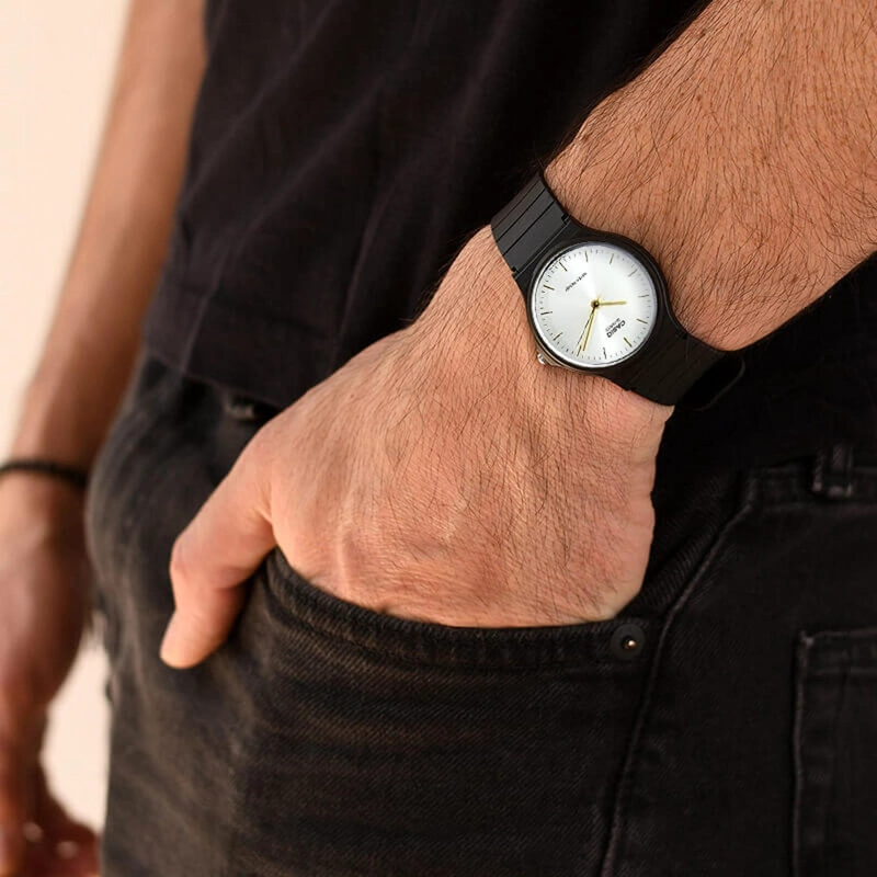 RELOJ CASIO UNISEX ANALOGICO MQ-24-7E2 - 2
