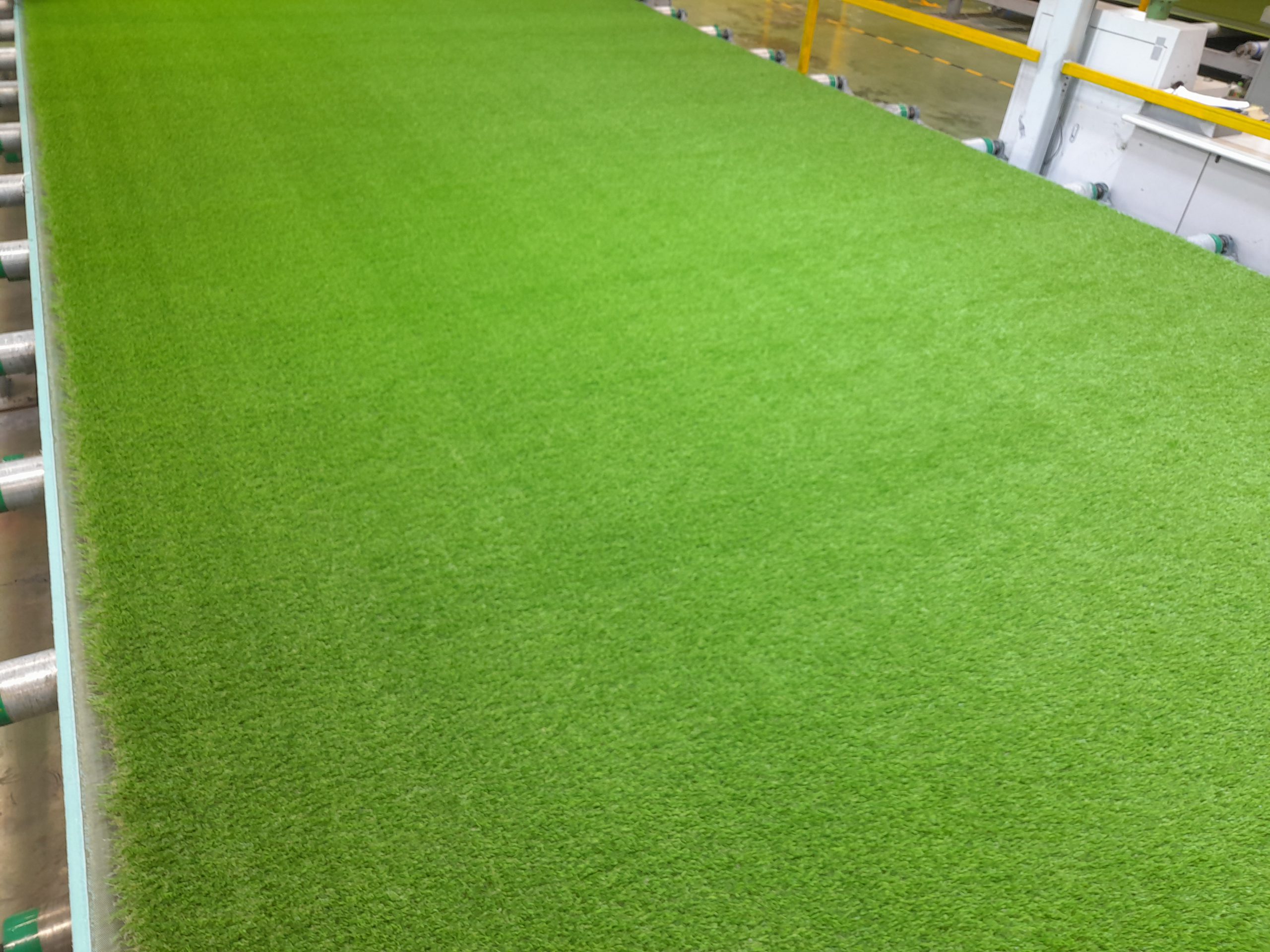 PASTO SINTETICO 40MM ROLLO 2 X 5 METROS - 3