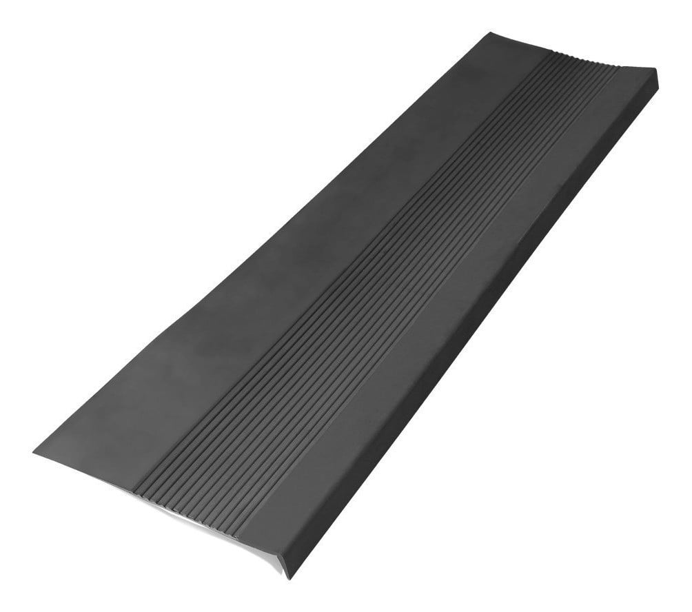 CUBREPISO SIGNET GRADA ESTRIADA NEGRA 1.2 METER - 1