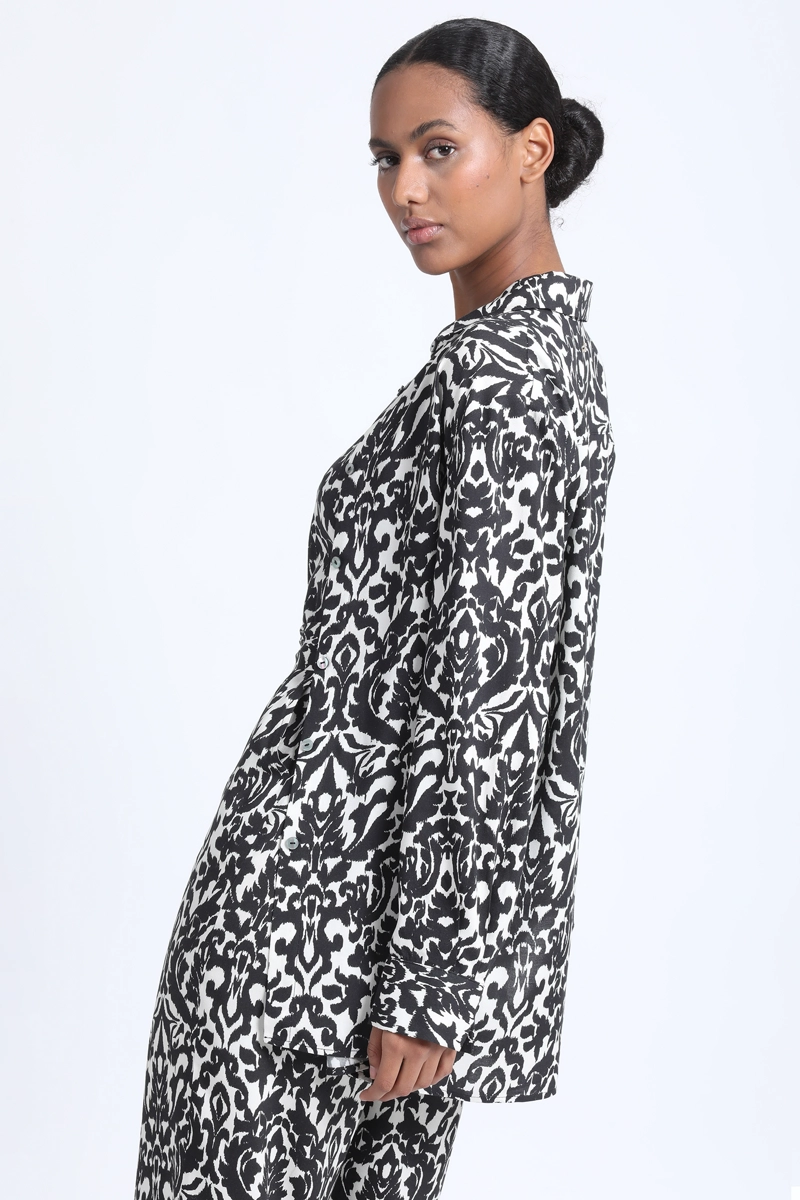 CAMISA LARGA ESTAMPADA NEGRO LIOLA - 3