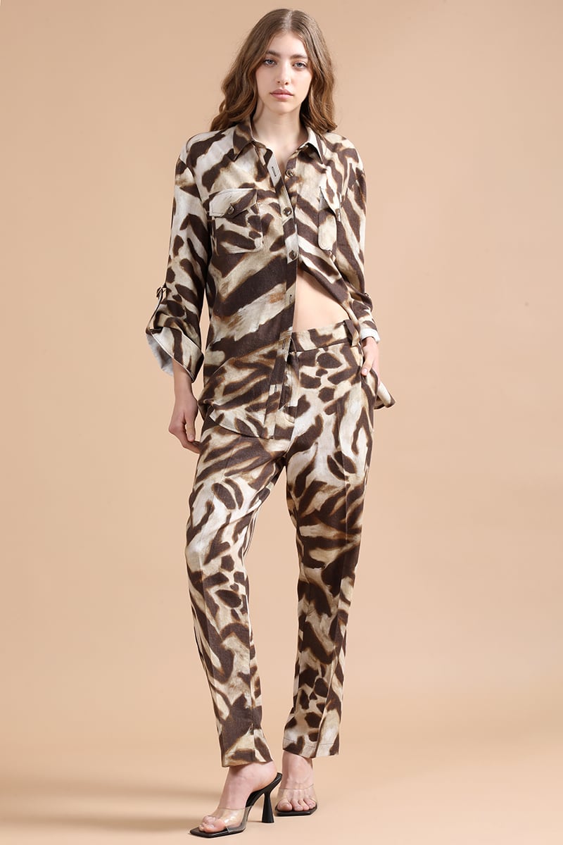 PANTALON SASTRE LINO MUJER LIOLA CAFE CON ANIMAL PRINT - 3