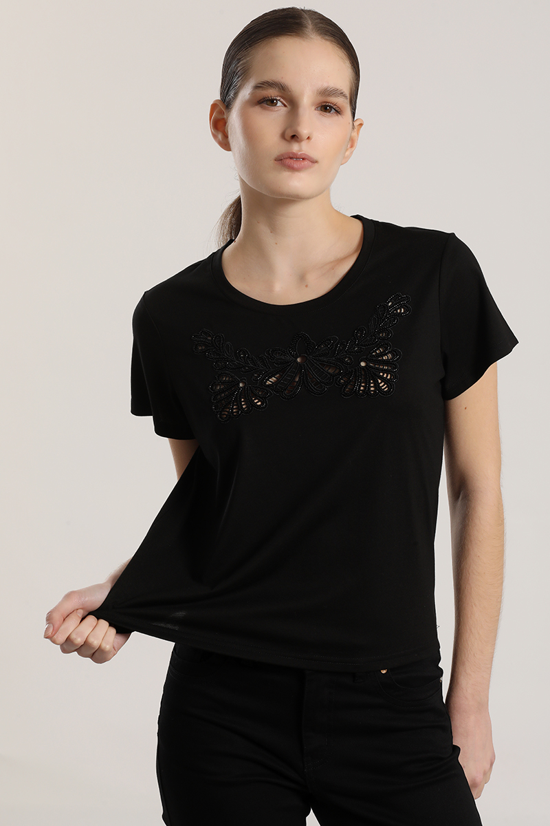 POLERA CON BORDADOS LIOLA MUJER NEGRO - 5
