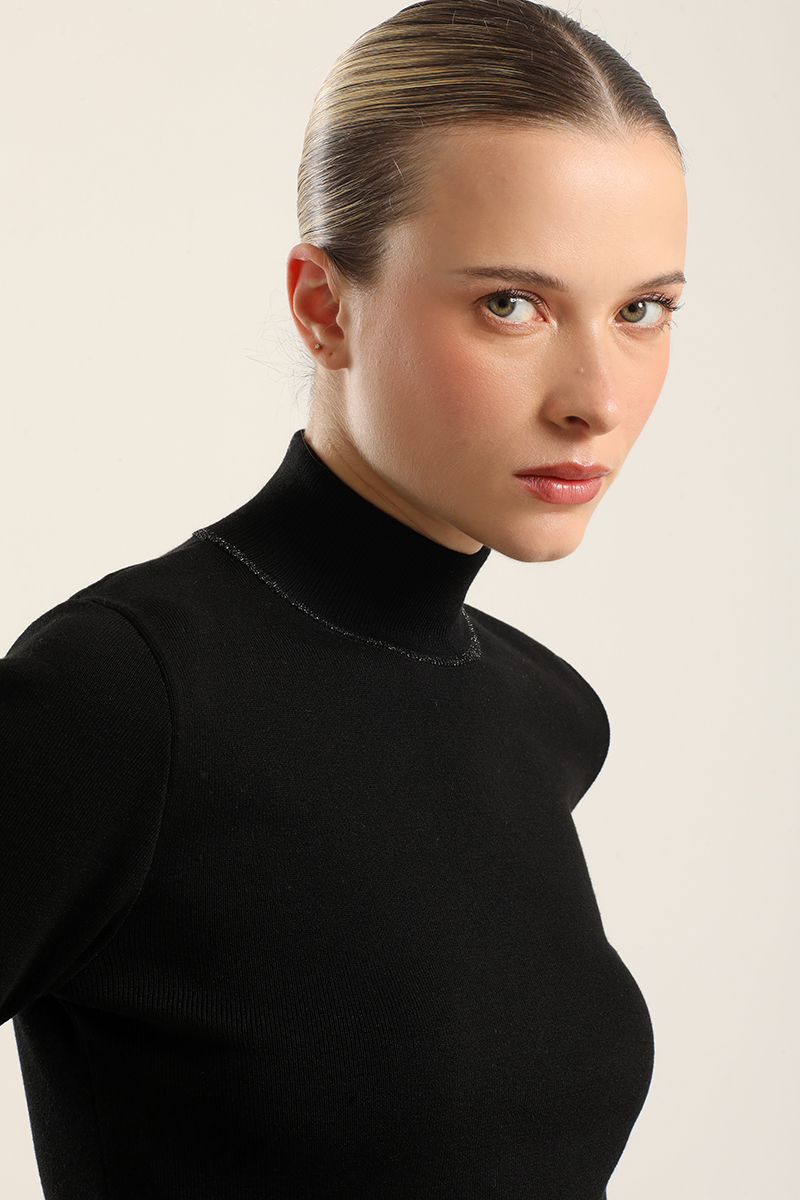 JERSEY PUNTO, RIVETE METALIZADO, NEGRO LIOLA - 5