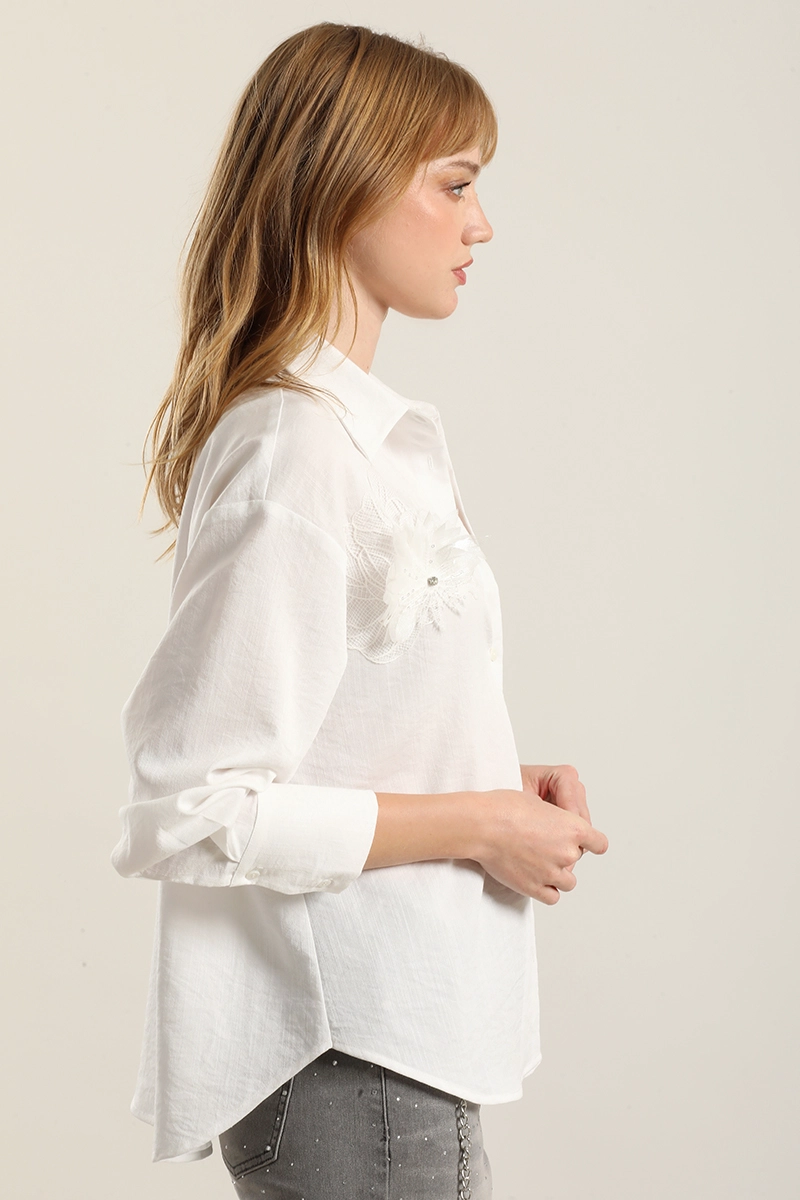 BLUSA APLICACION FLOR, CRUDO LIOLA - 3