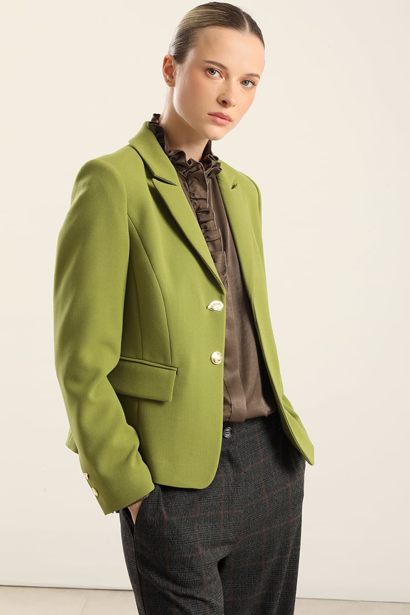 BLAZER ENTALLADO, BOTON FANTASIA, PISTACHO LIOLA - 2