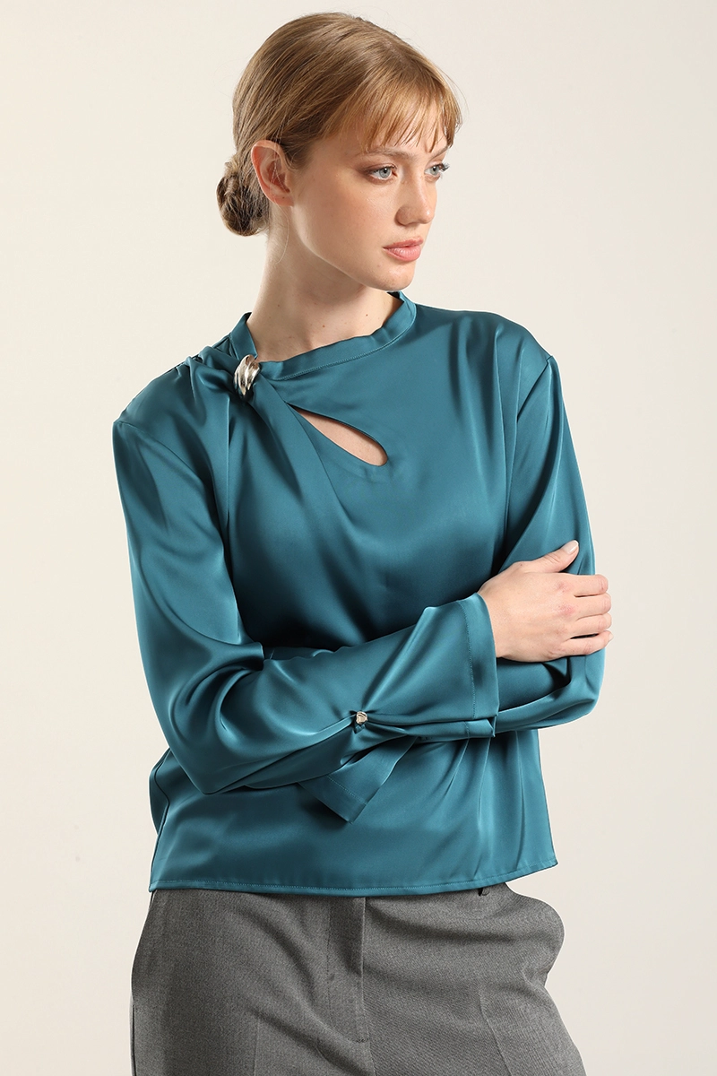 BLUSA SATIN HERRAJE METAL, TURQUESA LIOLA - 4