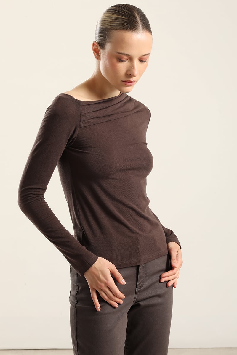 TOP ESCOTE ASIMETRICO, CHOCOLATE LIOLA - 1