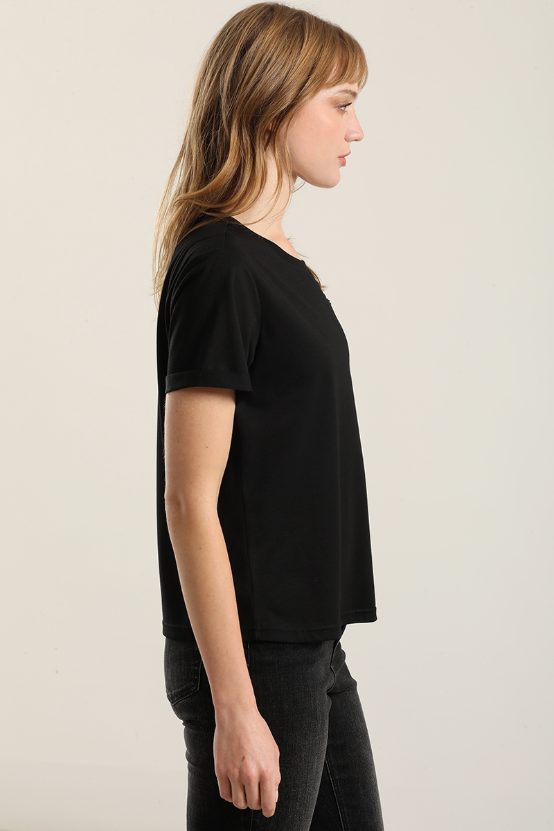 POLERA APLICACION FLOR JOYA, NEGRO LIOLA - 3