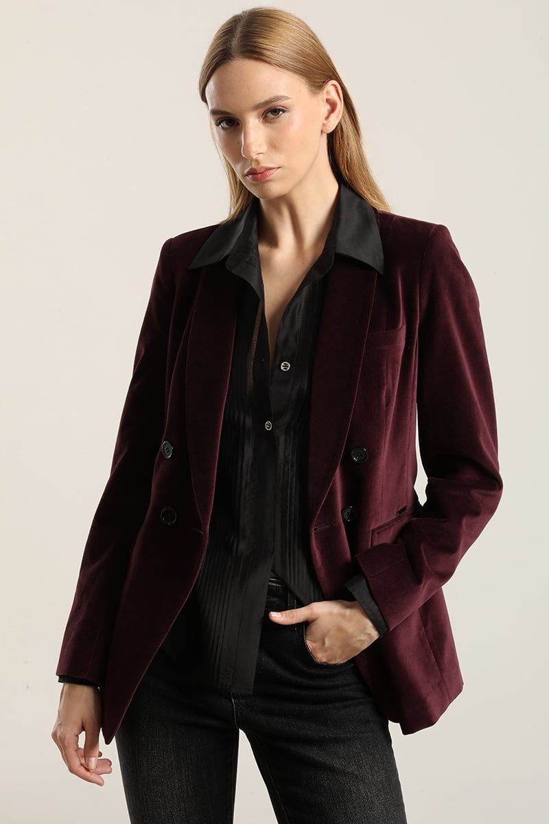 BLAZER ENTALLADO, CUELLO SMOKING, TERCIOPELO CIRUELA LIOLA - 1