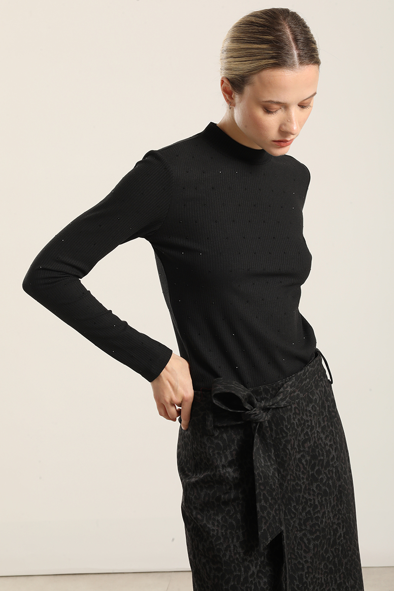 TOP STRASS CUELLO SUBIDO, NEGRO LIOLA - 4