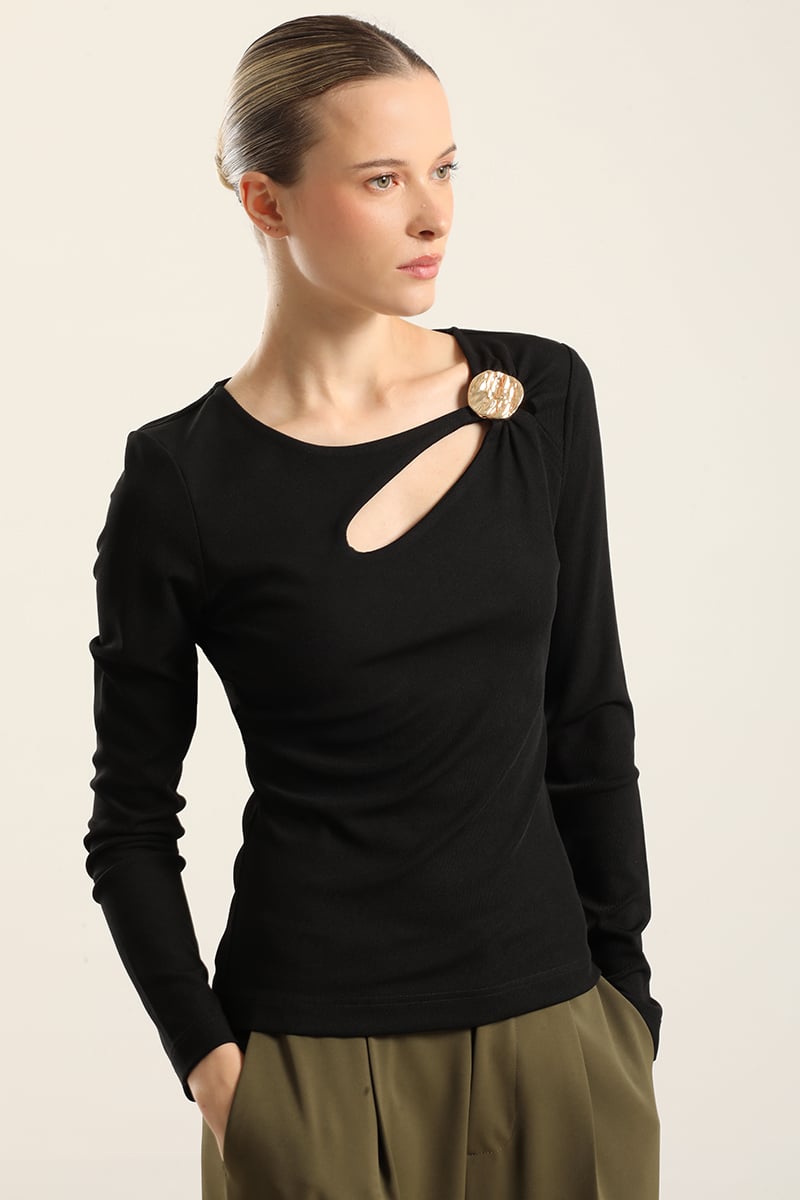 TOP HERRAJE METAL, CUT OUT, NEGRO LIOLA - 1