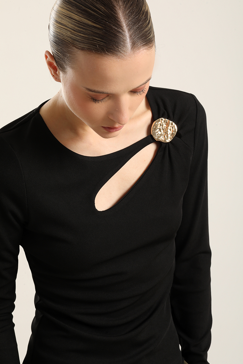 TOP HERRAJE METAL, CUT OUT, NEGRO LIOLA - 3