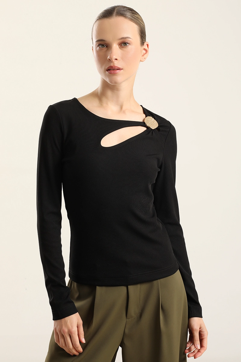 TOP HERRAJE METAL, CUT OUT, NEGRO LIOLA - 6
