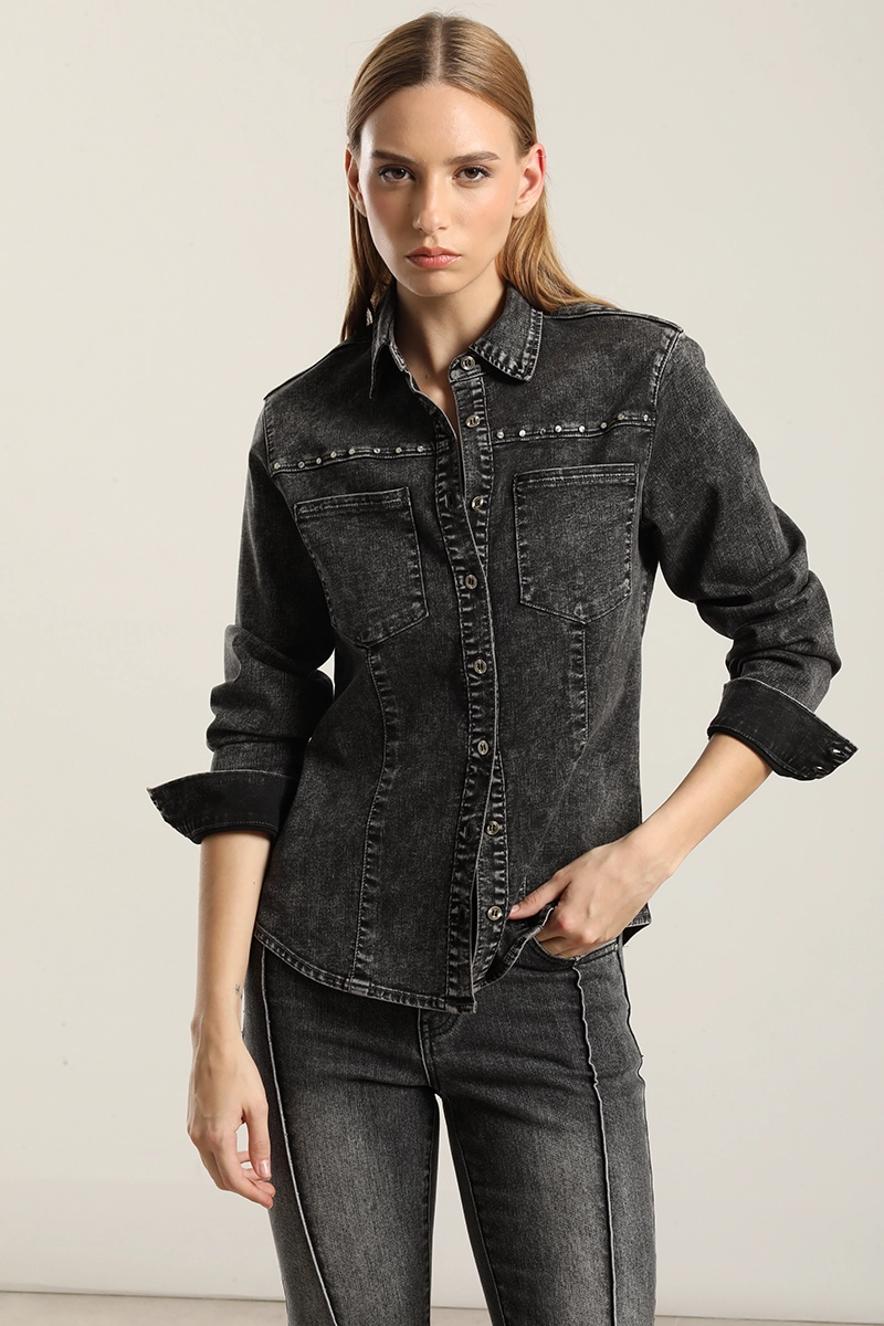 CAMISA DENIM TACHAS, GRIS LIOLA - 1