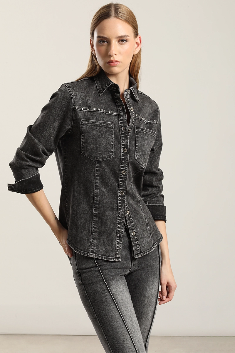 CAMISA DENIM TACHAS, GRIS LIOLA - 3