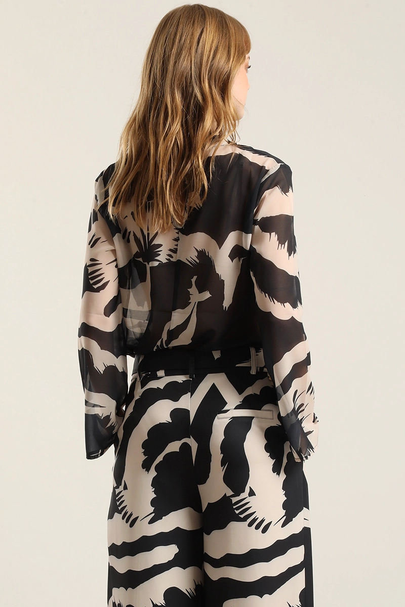 BLUSA ESTAMPADA SEMITRANSPARENTE, NEGRO LIOLA - 3