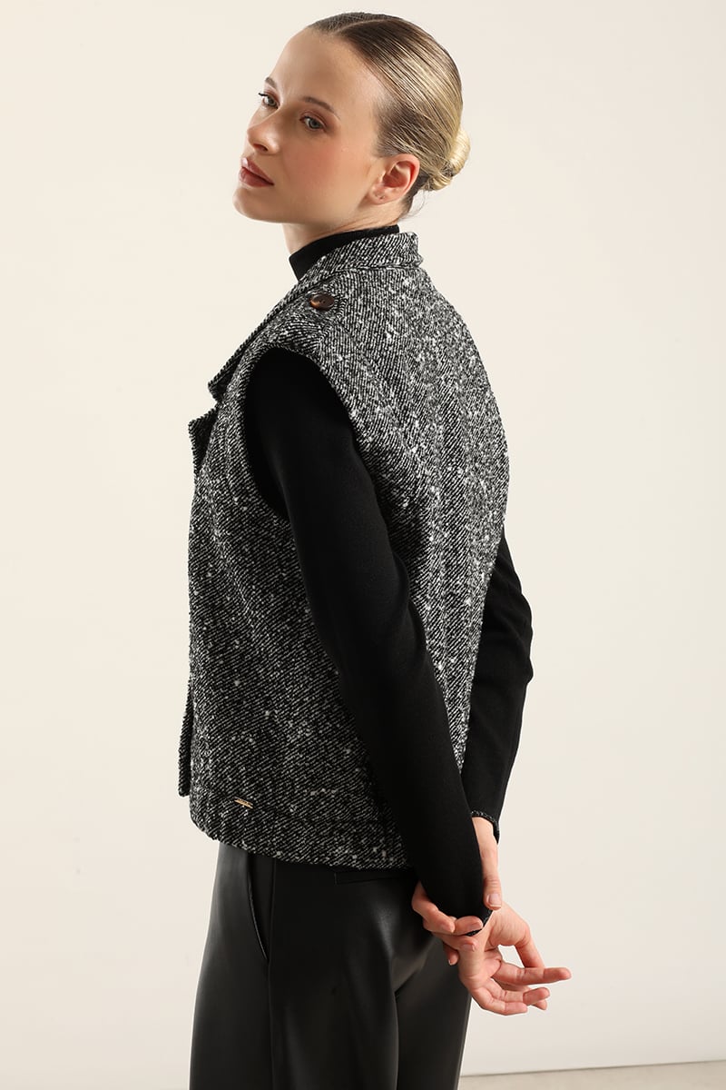 CHAQUETA SIN MAGAS, FANTASIA NEGRO LIOLA - 4